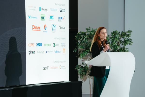 Zdjęcie IV Kongres Geoinżynieria i Budownictwo Podziemne. Emilia Roguska (Politechnika Warszawska). fot. Quality Studio dla www.inzynieria.com