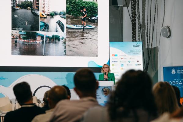 Zdjęcie IV Kongres Gospodarowania Wodami i Ochrony Przeciwpowodziowej. Patrycja Wolińska-Bartkiewicz, Prezes Zakładu Wodociągów i Kanalizacji w Szczecinie. fot. Quality Studio dla www.inzynieria.com