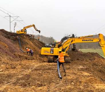 Awaria nasypu na linii nr 38. Miesięczna przerwa w ruchu avatar