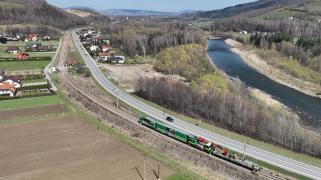 Roboty torowe na linii Stary Sącz–Piwniczna. Fot. Krzysztof Dzidek/PKP PLK