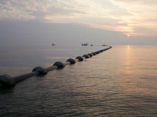 2014 r. Wylot morski oczyszczonych ścieków do Morza Bałtyckiego w rejonie Swarzewa. Rury PEHD WehoPipe DN710 mm.
