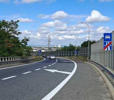 Łącznica A4-S7 będzie dwupasmowa. Przebudują 170 m nasypu avatar