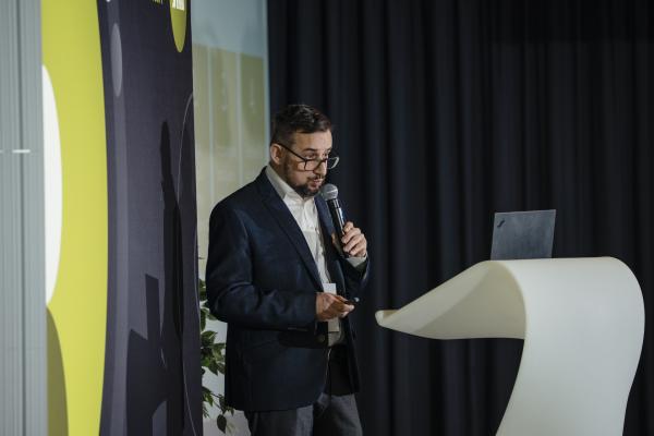 Zdjęcie Michał Milczarek, Dyrektor ds. Produkcji, POliner sp. z o.o. X Konferencja Bezwykopowa Rehabilitacja. fot. Quality Studio dla www.inzynieria.com