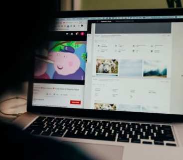 5 błędów, które ograniczają Twoje wyświetlenia na YouTube (i jak je naprawić) avatar