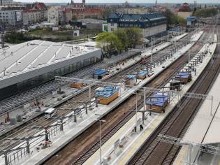 Nowe perony i budynek dworca na stacji Olsztyn Główny. Fot. Damian Strzemkowski/PKP PLK