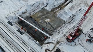 Widok z góry na budowę tunelu w Sulejówku. Fot. Artur Lewandowski, Paweł Mieszkowski/PKP PLK