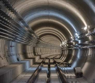 Metro w Warszawie: na Bródnie tory w połowie długości tuneli avatar