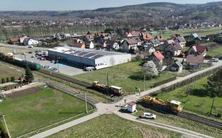 Prace na przejeździe w Starym Sączu. Fot. Krzysztof Dzidek/PKP PLK