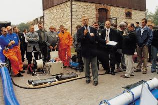 1. Konferencja, Wystawa i Pokazy Technologii INŻYNIERIA BEZWYKOPOWA, Tomaszowice k. Krakowa, 2003 r. fot. Quality Studio dla www.inzynieria.com