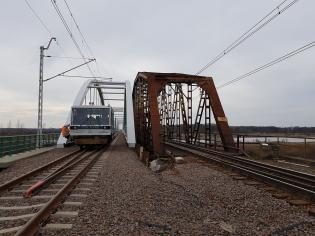 Nowy kolejowy most przez Bug. Fot. PKP PLK