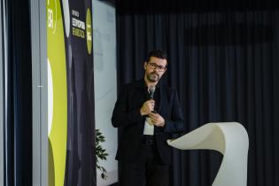 Maciej Gruszka, zastępca kierownika Zakładu Sieci Wodociągowej w firmie Wodociągi Miasta Krakowa S.A. fot. Quality Studio dla www.inzynieria.com