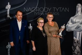 Uroczysta gala z rozdaniem nagród TYTAN. Od lewej: Wojciech Kozak, Państwowe Gospodarstwo Wodne Wody Polskie, Dyrektor RZGW w Krakowie; dr hab. inż. Jadwiga Królikowska, Politechnika Krakowska; Anna Wilk, Katowickie Inwestycje S.A. fot. Quality Studio dla www.inzynieria.com