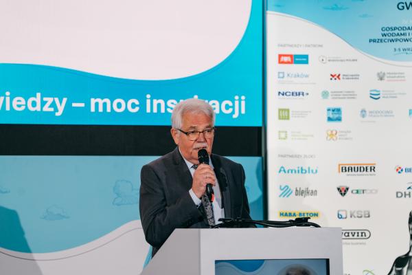 Zdjęcie IV Kongres Gospodarowania Wodami i Ochrony Przeciwpowodziowej. Stanisław Kracik, III Zastępca Prezydenta Miasta Krakowa. fot. Quality Studio dla www.inzynieria.com