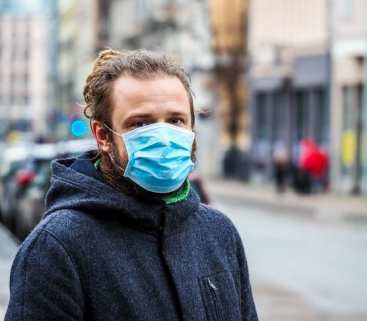 Komisja Europejska tworzy zapasy respiratorów i masek ochronnych avatar