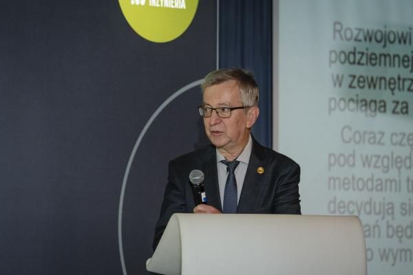 Zdjęcie Dr inż. Florian G. Piechurski, Politechnika Śląska. X Konferencja Bezwykopowa Rehabilitacja. fot. Quality Studio dla www.inzynieria.com