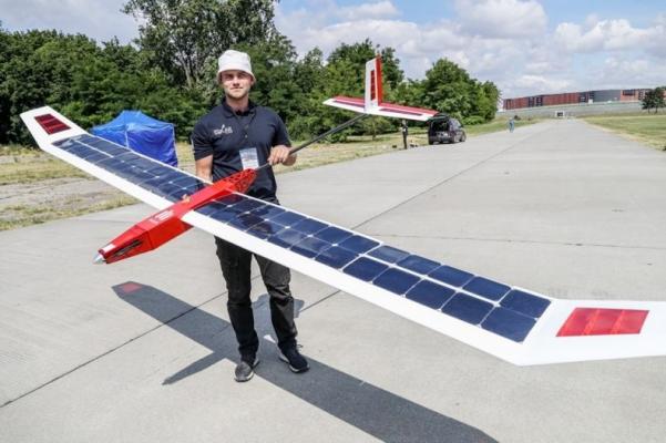Zdjęcie Projekt AGH Solar Plane. Fot. Biuro Prasowe UMWM