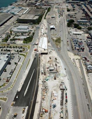 Realizacja tunelu drogowego w Miami, USA. Źródło: Florida Department of Transportation