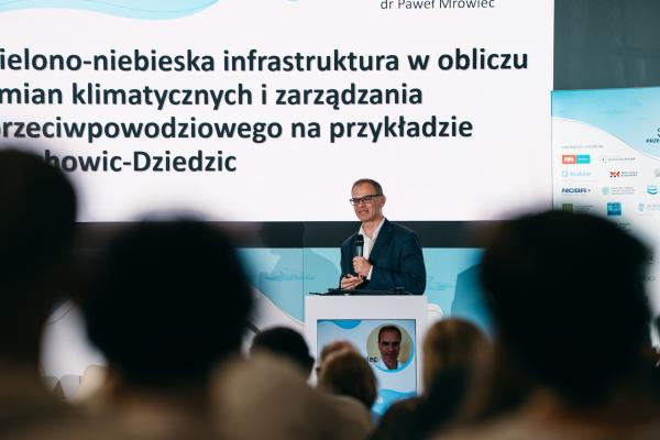 Zdjęcie IV Kongres Gospodarowania Wodami i Ochrony Przeciwpowodziowej. Dr Paweł Mrowiec, Urząd Miejski w Czechowicach-Dziedzicach, Akademia WSB. fot. Quality Studio dla www.inzynieria.com