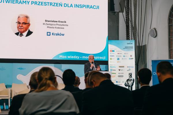 Zdjęcie IV Kongres Gospodarowania Wodami i Ochrony Przeciwpowodziowej. Stanisław Kracik, III Zastępca Prezydenta Miasta Krakowa. fot. Quality Studio dla www.inzynieria.com