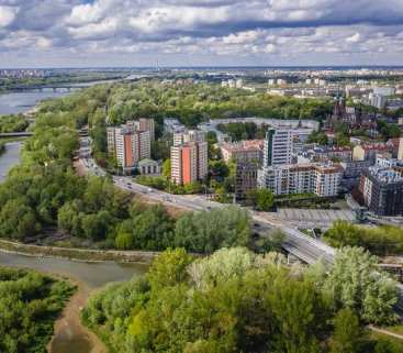 Warszawa: mur oporowy wzdłuż praskiego wybrzeża gotowy avatar