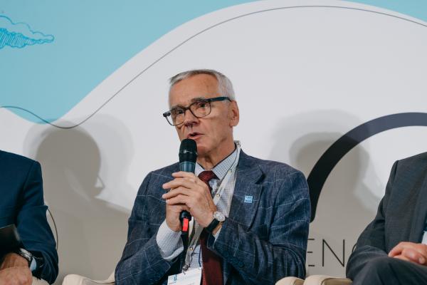 Zdjęcie IV Kongres Gospodarowania Wodami i Ochrony Przeciwpowodziowej. Panel dyskusyjny, Stanisław Drzewiecki, Prezes Miejskich Wodociągów i Kanalizacji w Bydgoszczy. fot. Quality Studio dla www.inzynieria.comality Studio dla www.inzynieria.com