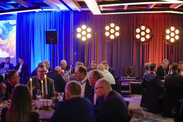 Zdjęcie Uroczysty bankiet. X Konferencja Bezwykopowa Rehabilitacja. fot. Quality Studio dla www.inzynieria.com