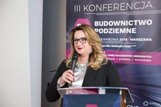 Otwarcie Konferencji - Przewodnicząca Konferencji Monika Socha-Kośmider, Wydawnictwo INŻYNIERIA sp. z o.o. / fot. Quality Studio dla www.inzynieria.com