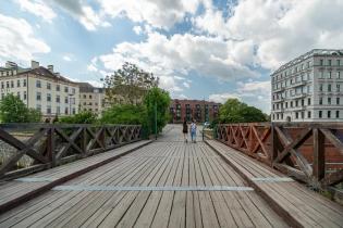 Most św. Klary to jedna z najstarszych przepraw we Wrocławiu. Fot. Marek Księżarek/www.wroclaw.pl