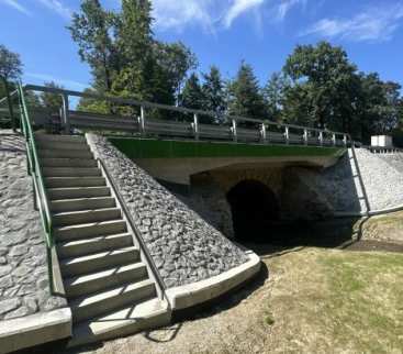 Woj. śląskie. W Ślemieniu otwarto most na zabytkowej konstrukcji avatar