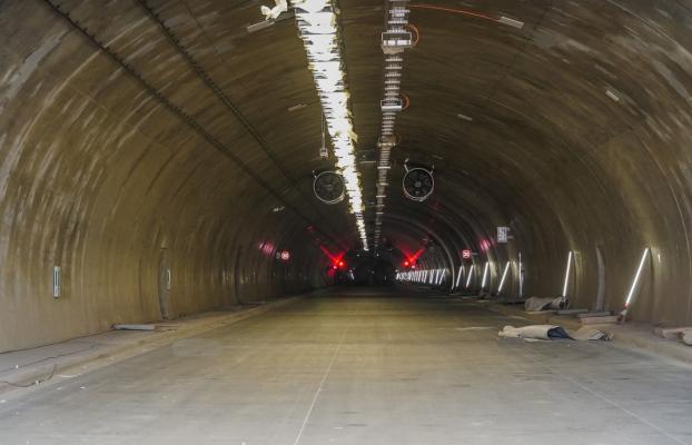 Zdjęcie Prace w tunelu. Fot. GDDKiA