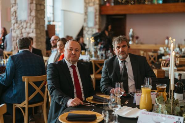 Zdjęcie XXIII Konferencja, Wystawa i Pokazy Technologii Inżynieria Bezwykopowa 2025. Uroczysta gala z wręczeniem nagród TYTAN. fot. Quality Studio dla www.inzynieria.com