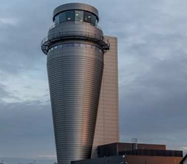 Najwyższa wieża kontroli lotów w Polsce. Umowa na projekt avatar