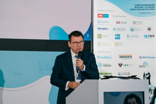 Zdjęcie IV Kongres Gospodarowania Wodami i Ochrony Przeciwpowodziowej. Witold Ziomek, Prezes Miejskiego Przedsiębiorstwa Wodociągów i Kanalizacji we Wrocławiu. fot. Quality Studio dla www.inzynieria.com