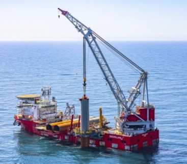 Największa morska farma wiatrowa. Zainstalowano wszystkie fundamenty avatar