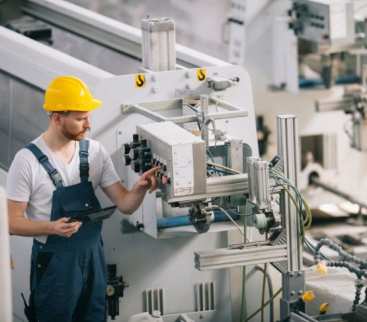 Analiza zagrożeń na etapie projektowania maszyny – jak budować bezpieczeństwo od koncepcji avatar