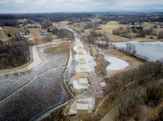 Zdjęcie Most kolejowy w budowie. Fot. Łukasz Hachuła/PKP PLK