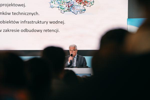 Zdjęcie IV Kongres Gospodarowania Wodami i Ochrony Przeciwpowodziowej. Stanisław Kracik, III Zastępca Prezydenta Miasta Krakowa. fot. Quality Studio dla www.inzynieria.com