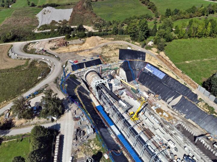 Tunele, wiadukty, mosty – zobacz, jak rośnie kolejowa  inwestycja w Małopolsce