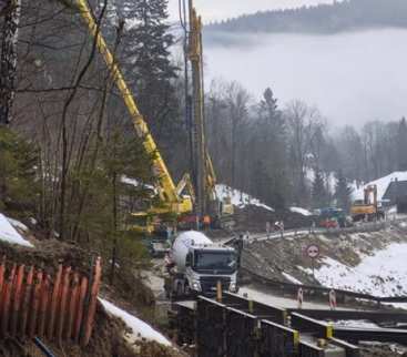 Podkarpacie. Stabilizacja osuwiska. Intensywne prace [ZDJĘCIA, FILM] avatar
