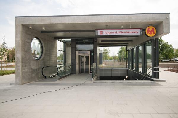 Zdjęcie Wejście do stacji Targówek Mieszkaniowy. Fot. Metro Warszawskie
