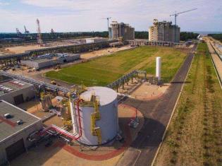 Budowa gazoportu w Świnoujściu - lipiec 2015 r. Fot. Polskie LNG S.A.