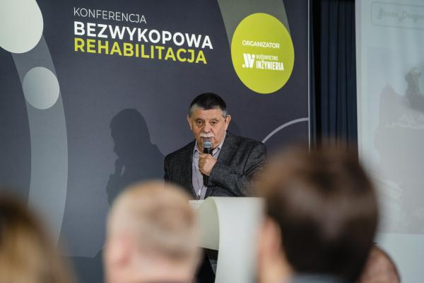 Zdjęcie Michał Andrzejewski, członek zarządu spółki Gamm-Bud sp. z o.o. X Konferencja Bezwykopowa Rehabilitacja. Fot. Quality Studio dla www.inzynieria.com. fot. Quality Studio dla www.inzynieria.com