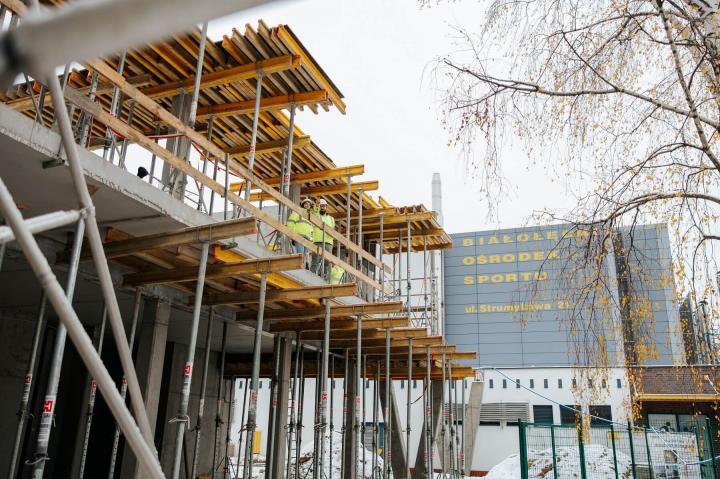 Warszawa: budowa hali sportowej wchodzi w decydującą fazę
