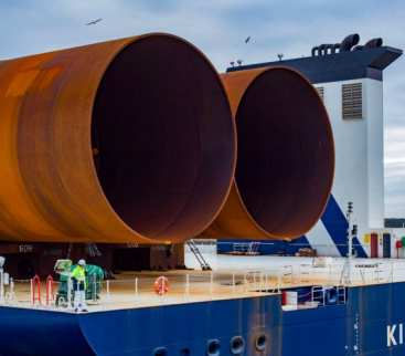 BC-Wind. Gigantyczne monopale dotarły do Świnoujścia. Mają nawet 89 m długości