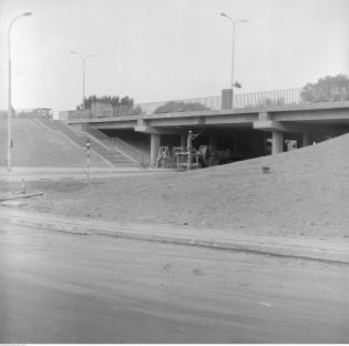 Budowa Wisłostrady w Warszawie, 1975 r. Źródło: Narodowe Archiwum Cyfrowe