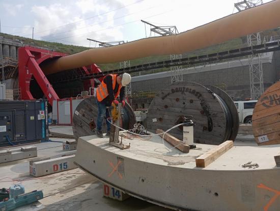 Zdjęcie Odwierty kontrolne w elementach obudowy tunelu (tubingach), S19 Rzeszów Południe–Babica. Fot. GDDKiA
