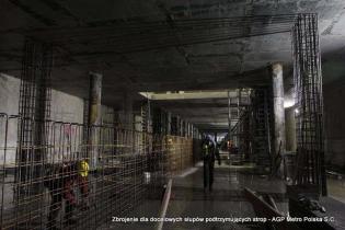 Zbrojnie dla docelowych słupów podtrzymujących strop. Fot. z archiwum AGP Metro Polska