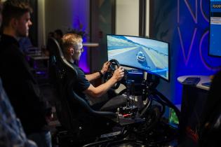 Kolacja networkingowa. Symulator jazdy. X Konferencja Bezwykopowa Rehabilitacja. fot. Quality Studio dla www.inzynieria.com