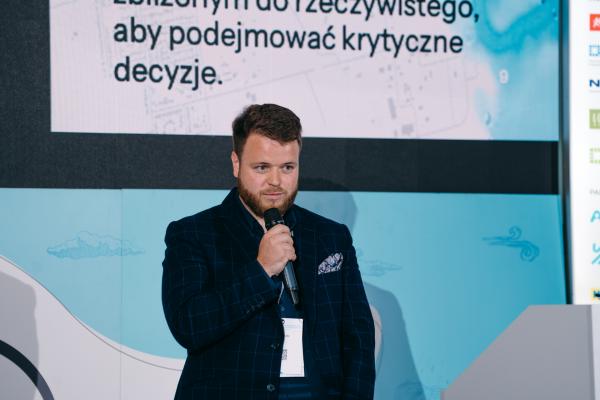 Zdjęcie IV Kongres Gospodarowania Wodami i Ochrony Przeciwpowodziowej. Daniel Buda, ICEYE. fot. Quality Studio dla www.inzynieria.com