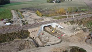 Budowa przeprawy kolejowej w Pietraszach koło Czyżewa. Fot. Artur Lewandowski/PKP PLK